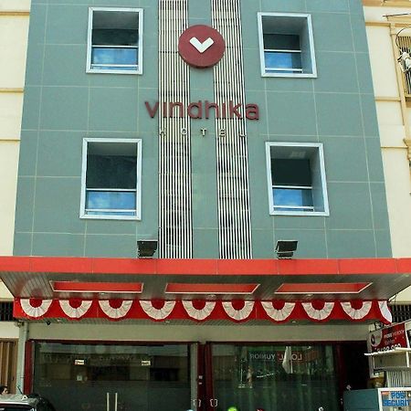 Vindhika Hotel Макасар Экстерьер фото