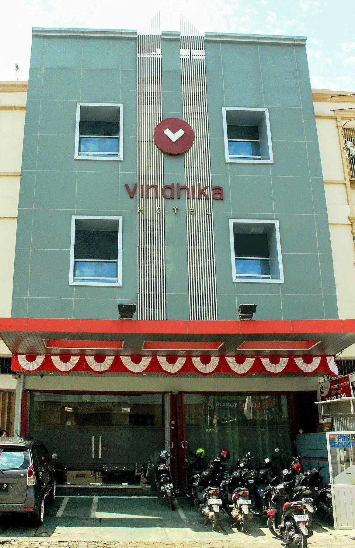 Vindhika Hotel Макасар Экстерьер фото